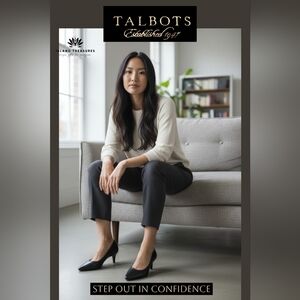 Talbots Sylvie Sz 7AA Leather Kitten Heel Pump Pointed Toe Cushy Insole Blue/Blk